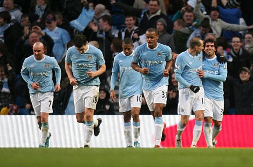 丛林差距！ Peanut 的Zyra贡献了0-70%，而卧底 Oner 勇敢地发起了团战， T1 扳平了比分